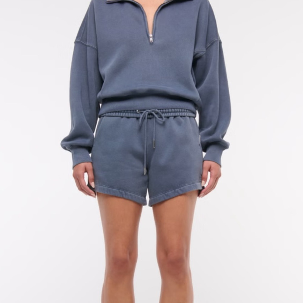 Abercrombie & Fitch Kid Mid Rise Sunday Short